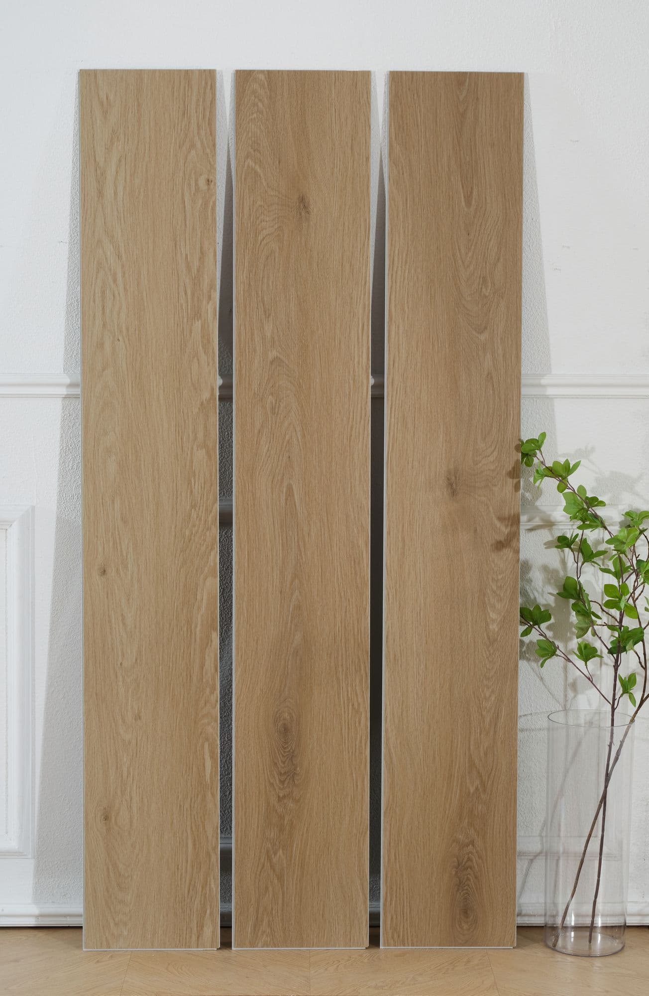 Natural Oak flooring - real production board photo